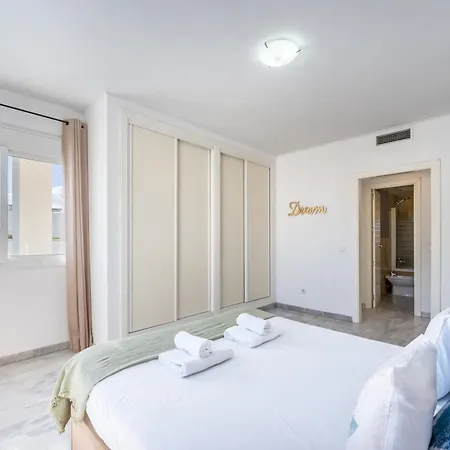 Altos De Banus 2 *