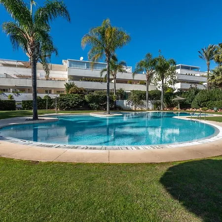 Altos De Banús 2 Apartamento